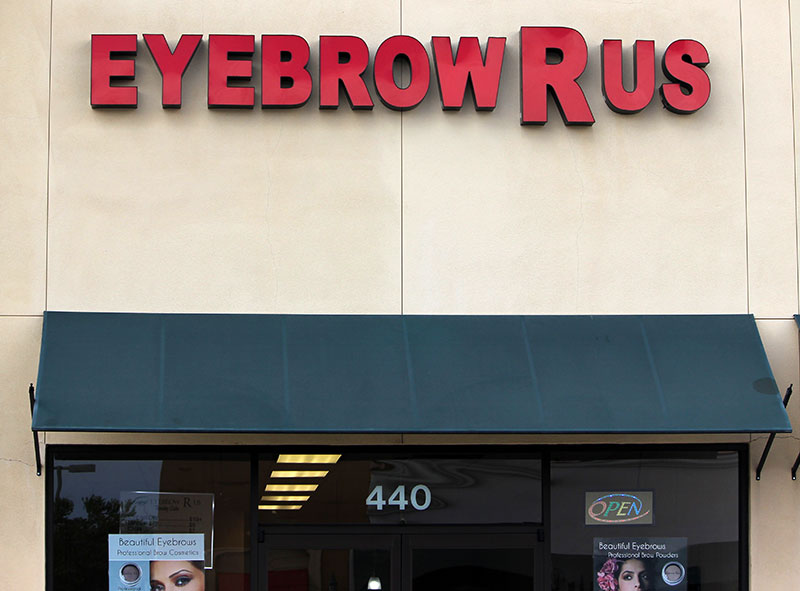 Trimming vs. Threading Procedures  Apple Valley Eyebrow R Us Experts